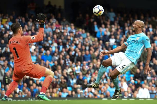 该队在赛季 该队在赛季