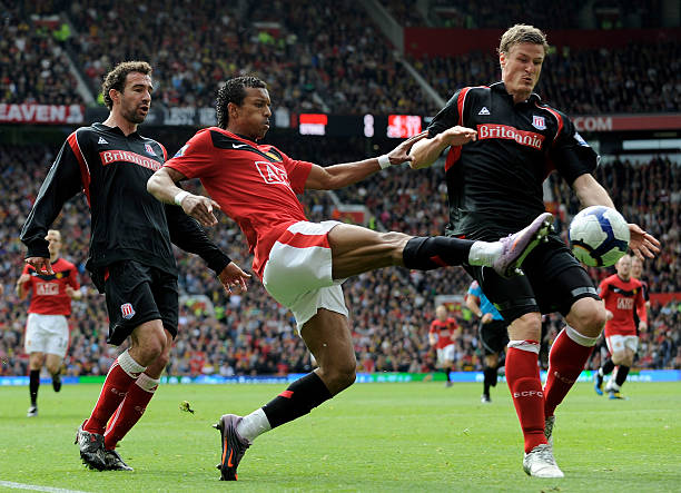 制造威胁 制造威胁